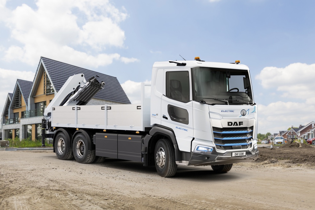 DAF-expands-range-of-electric-trucks-02.jpg DAF-expands-range-of-electric-trucks-02.jpg