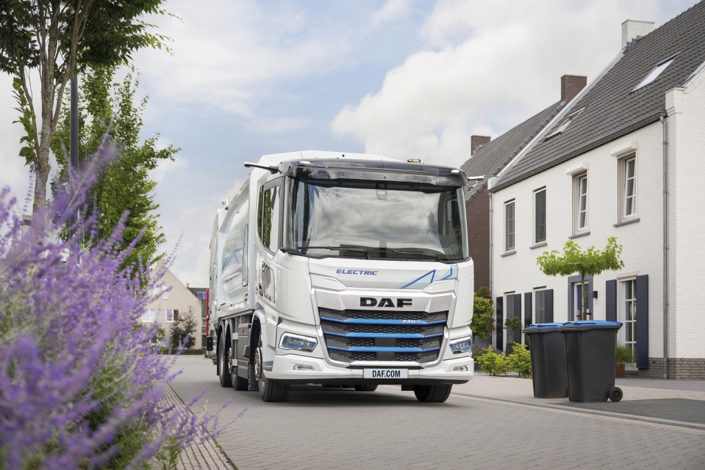 301-DAF-XD-Electric-Garbage-Truck.jpg