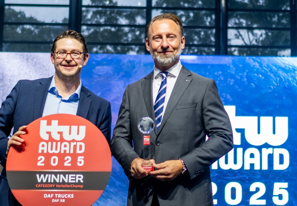 New-Generation-DAF-XB-crowned-Best-Distribution-Truck-01.jpg