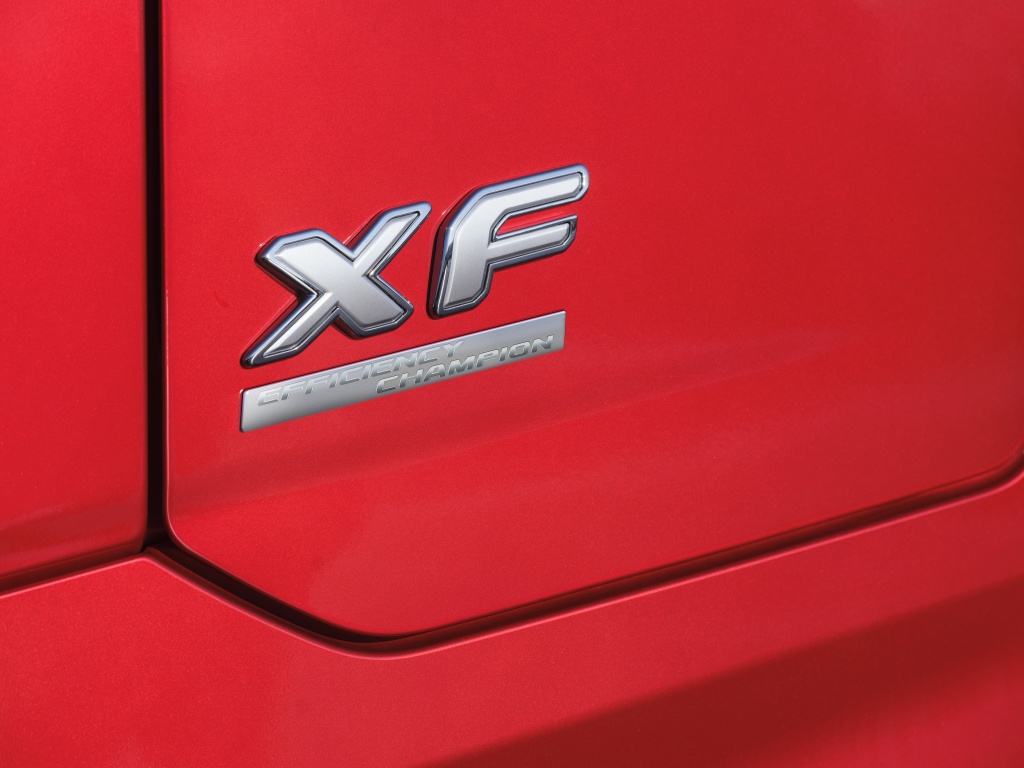 DAF-Efficiency-Champions-badge-DAF-XF-01.jpg