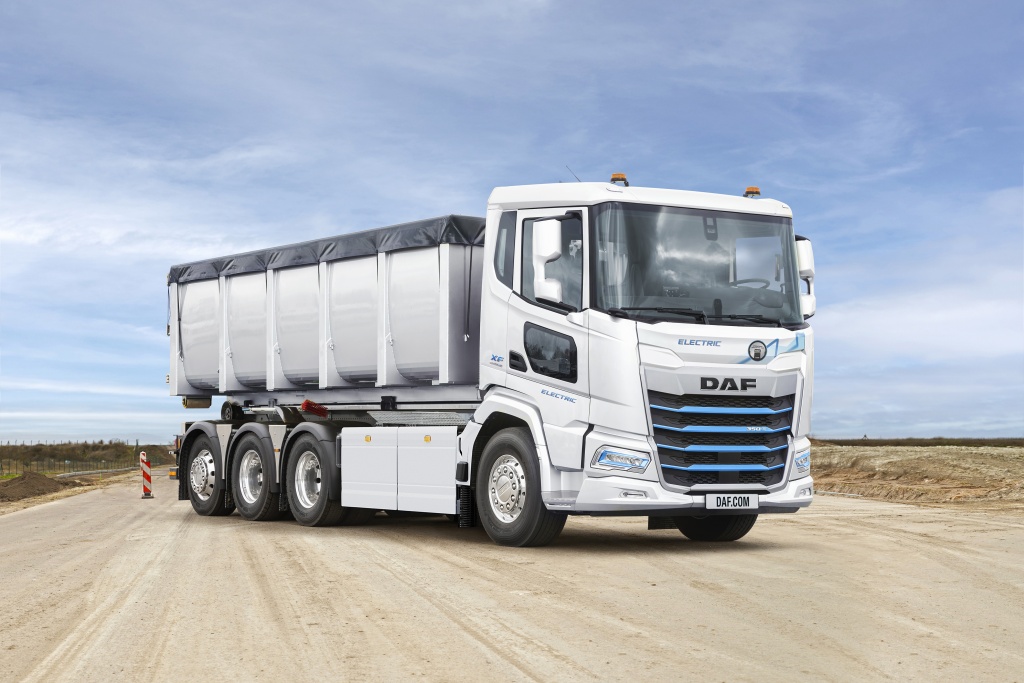 DAF-expands-range-of-electric-trucks-03.jpg DAF-expands-range-of-electric-trucks-03.jpg