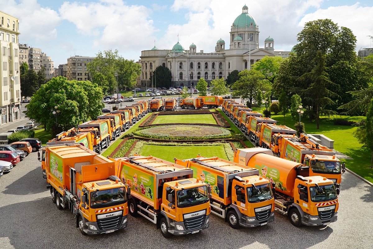 DAF TRUCKS ПОСТАВИВ 44 ВАНТАЖІВКИ ДЛЯ МІСЬКОЇ КОМУНАЛЬНОЇ СЛУЖБИ У БЕЛГРАДІ