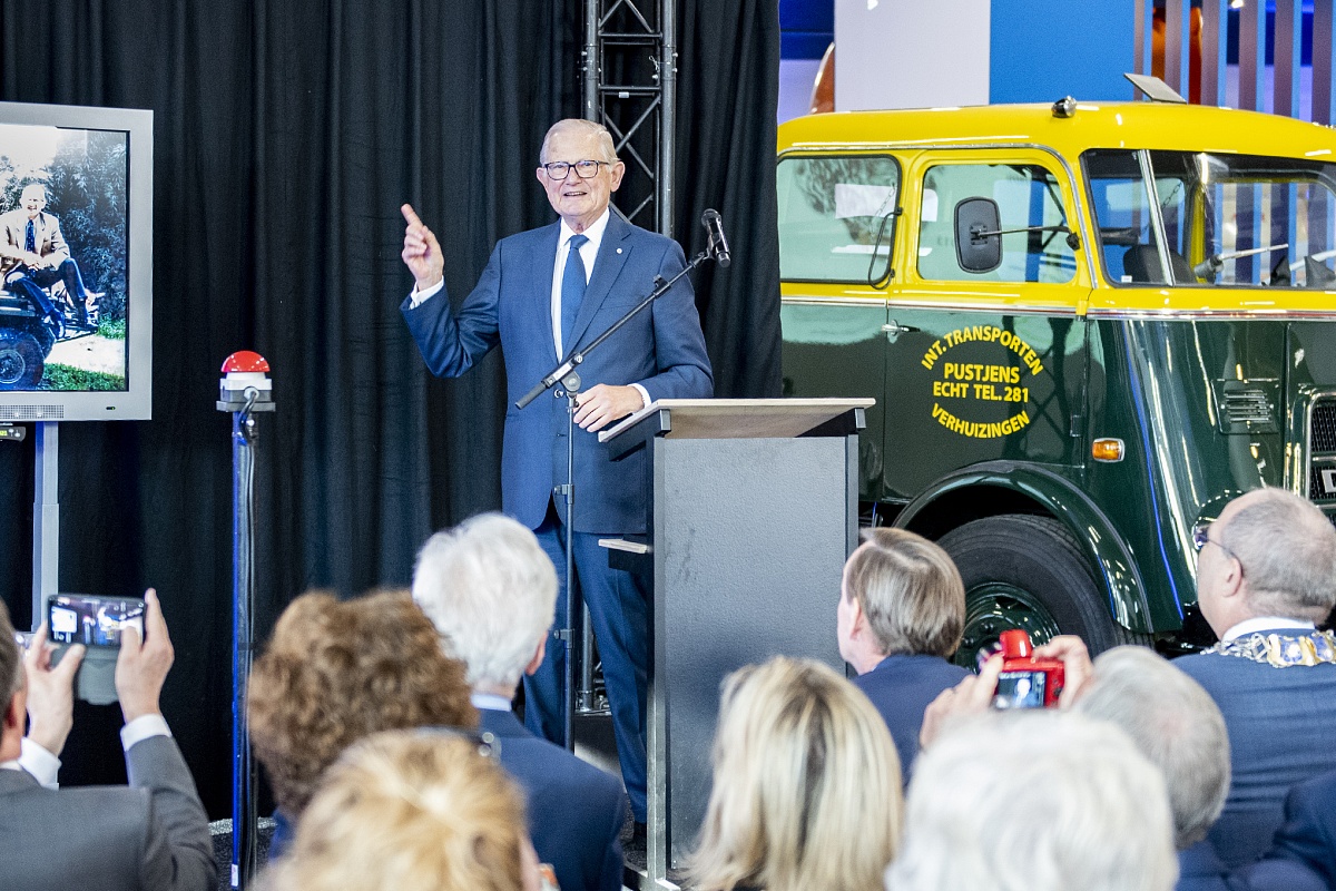 НЕЩОДАВНО ВІДРЕМОНТОВАНИЙ МУЗЕЙ DAF ОФІЦІЙНО ВІДКРИТО