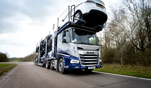 
	Індивідуально розроблений DAF XD із низьким дахом знаменує повернення компанії DAF Trucks на ринок автовозів